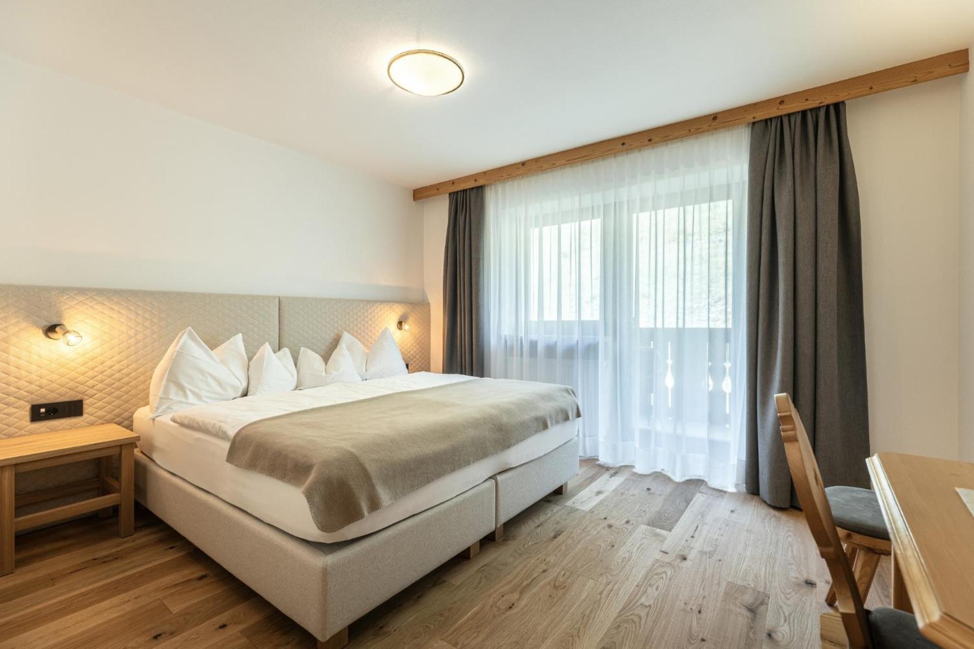 Hotel Niblea Dolomites Ortisei Exterior foto
