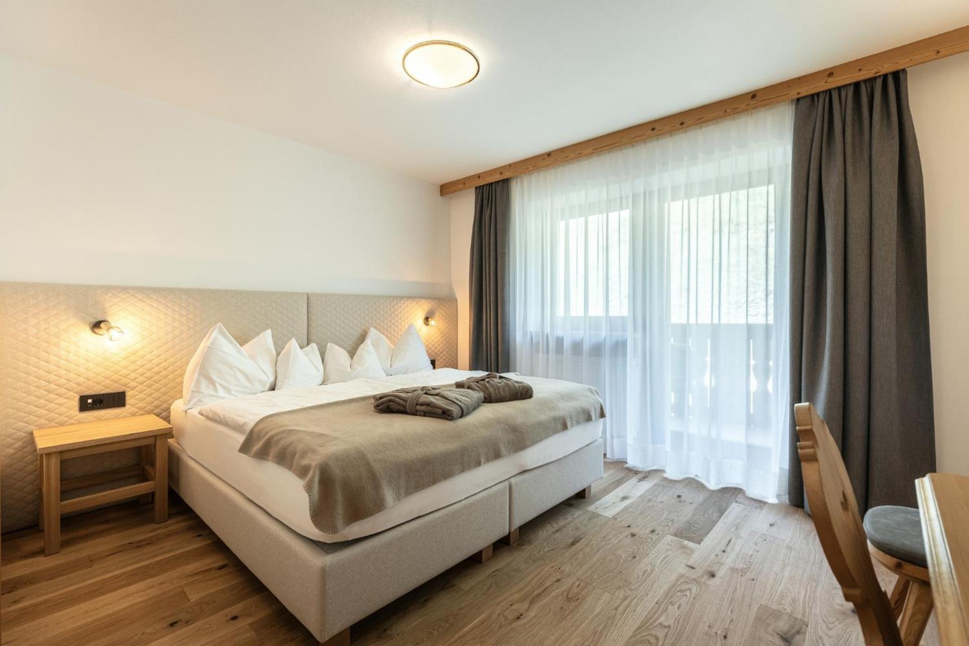 Hotel Niblea Dolomites Ortisei Exterior foto